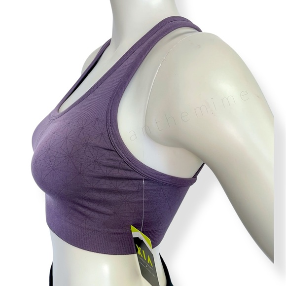 NWT • Strappy Back Seamless Sports Bra - Picture 2 of 10